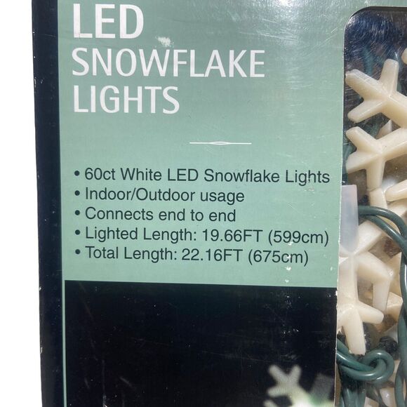 Christmas Snowflake String Lights 60 LED Indoor / Outdoor Length 22.16 FT 2006 - Picture 2 of 6